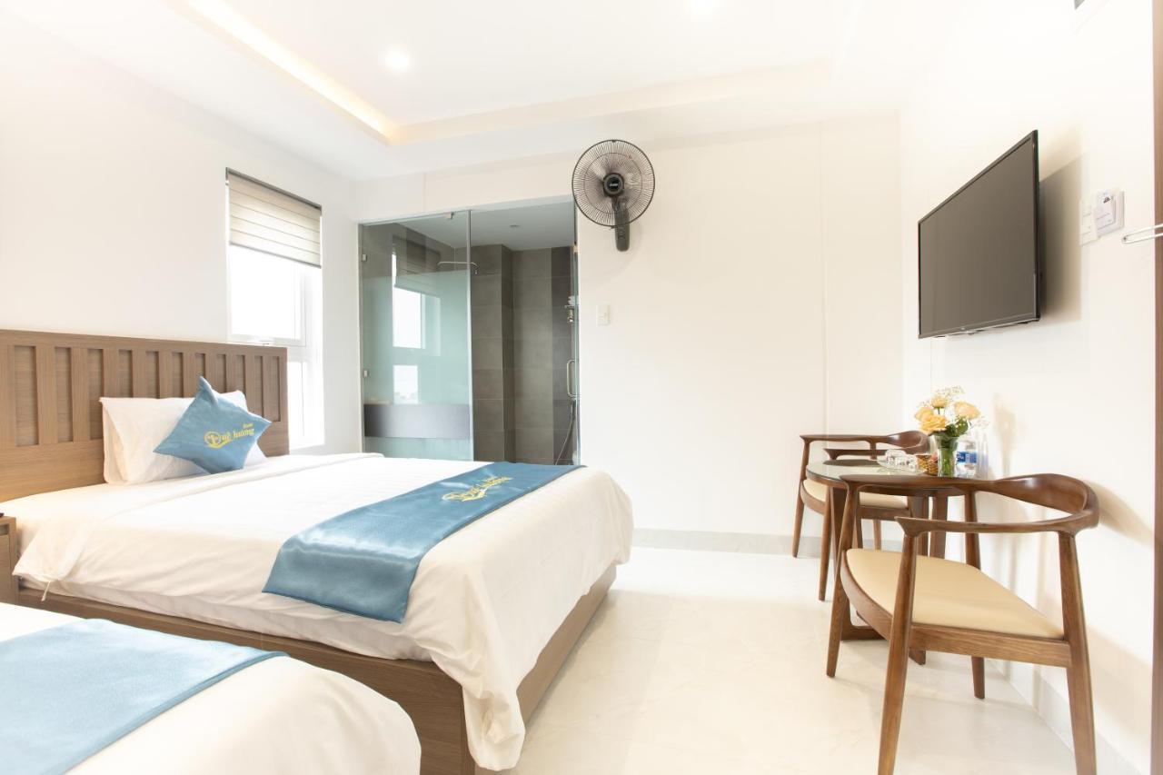 Que Huong Hotel Quy Nhon Bagian luar foto
